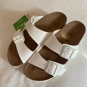 White Arizona Platform Vegan Birkenstocks (Never worn!)